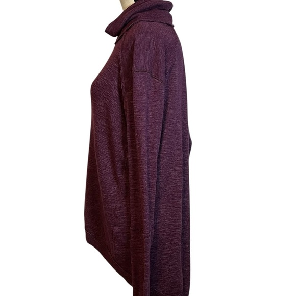 Free People We the Free split back turtle neck long sleeve top plum size medium - Picture 6 of 10